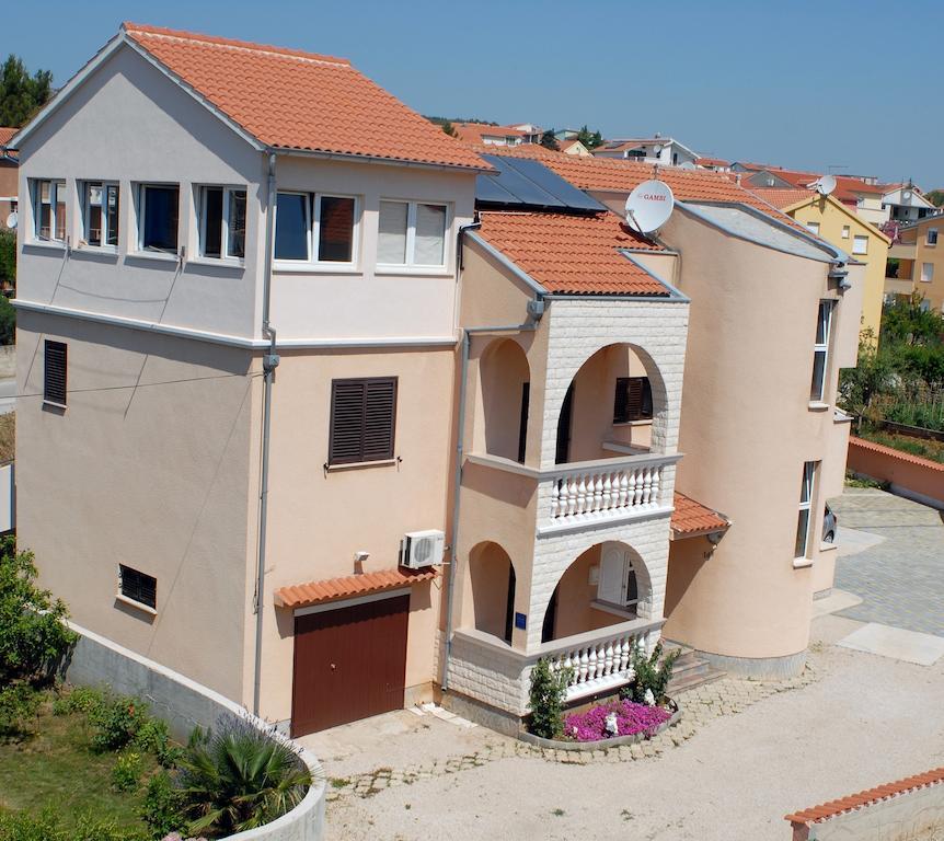 Apartments Mediterranean Sundance Vodice Exterior photo